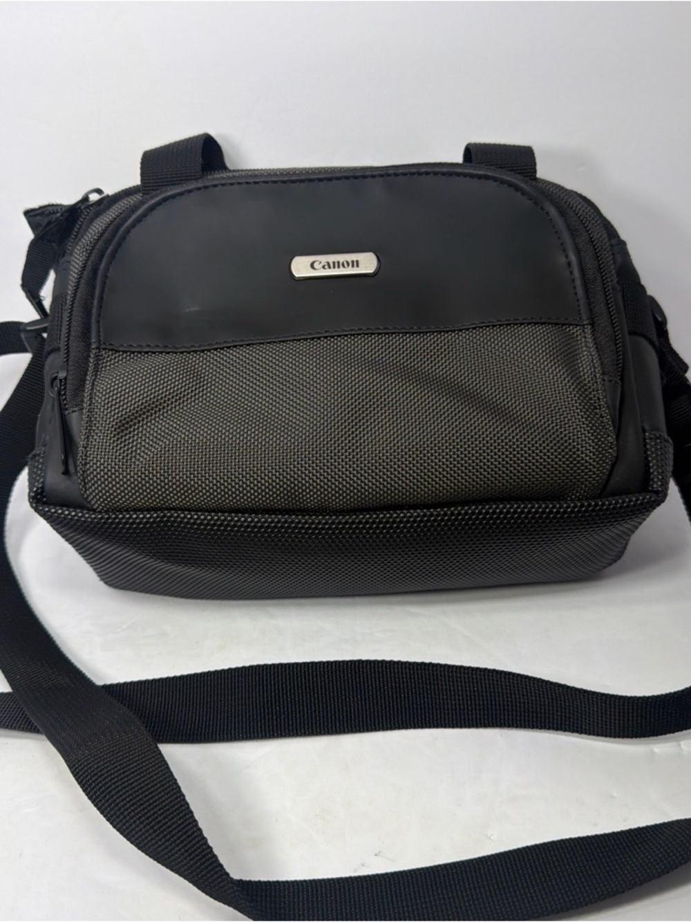 Canon Camera Bag SC-A80 Soft Carrying Case with Adjustable Strap Black